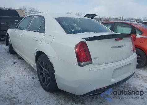 2016 Chrysler 300 300S z USA, uszkodzony, nr VIN 2C3CCAGG9GH253194